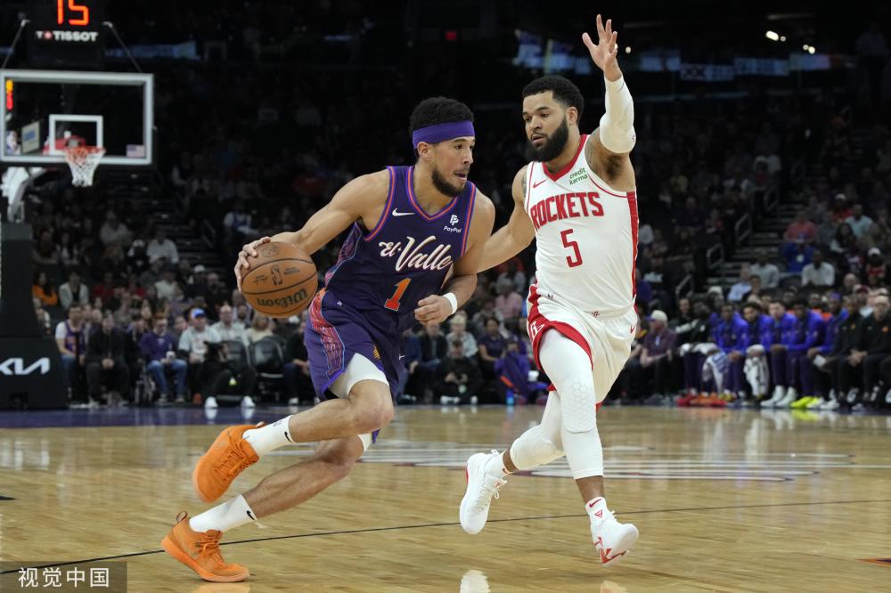 球迷间引发 球迷间引发